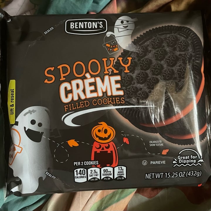 photo of Benton’s Spooky Créme Filled Cookies shared by @vextheworm on  06 Nov 2024 - review