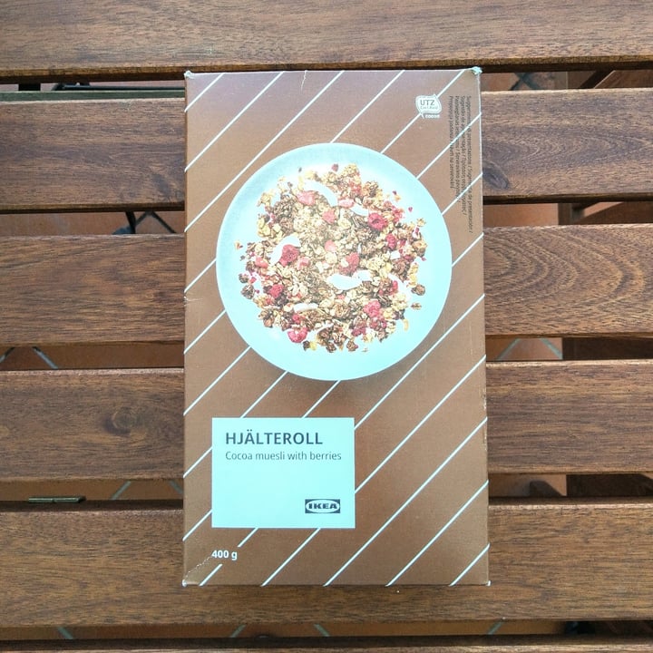 photo of Ikea Hjälteroll cocoa muesli with berries shared by @manoveg on  05 Nov 2023 - review