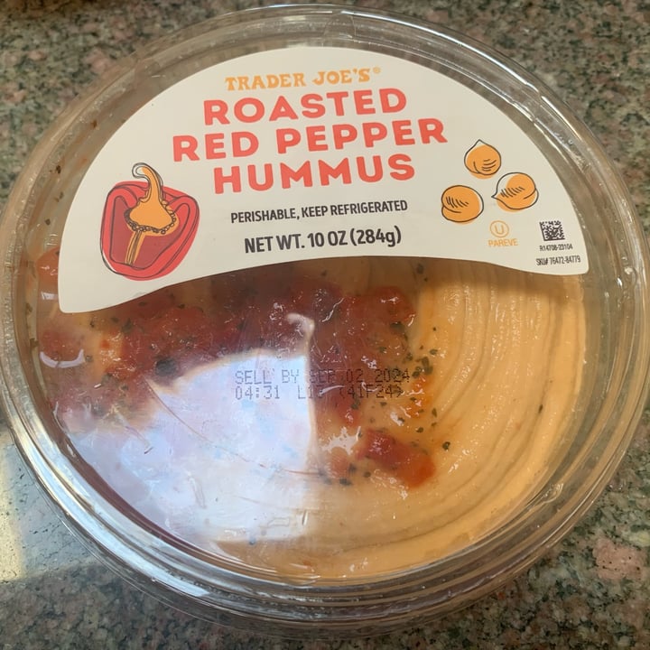 photo of Trader Joe's Roasted red pepper hummus shared by @potplant on  27 Jul 2024 - review
