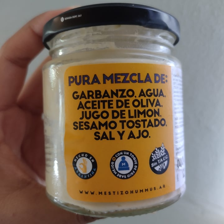 photo of Mestizo Hummus De Garbanzos Clásico shared by @malenita on  27 Feb 2024 - review