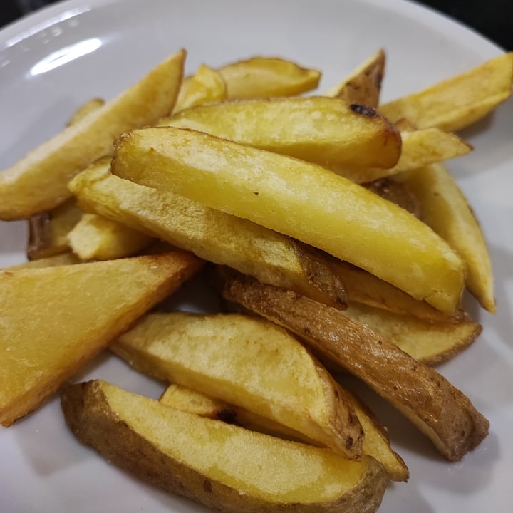 photo of Ristorante Pizzeria Event Patatine Fritte shared by @atlantis on  13 Jul 2024 - review