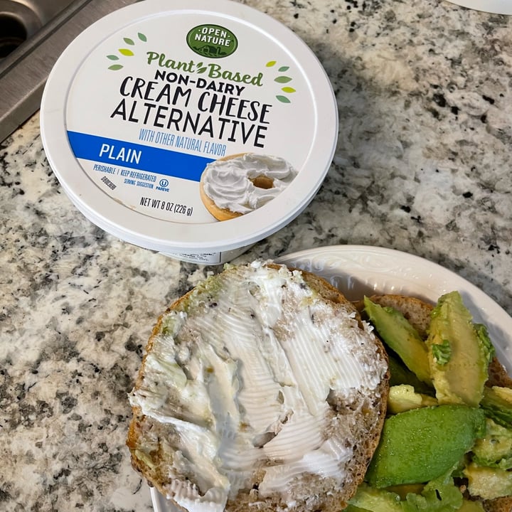 photo of Open Nature Plant-Based Cream Cheese Plain shared by @wendylararomero on  24 May 2024 - review
