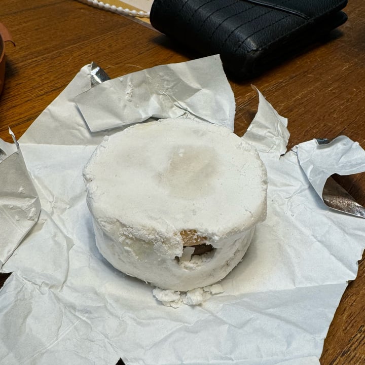 photo of Casa Nueza alfajor glaseado shared by @inespressable on  06 Oct 2024 - review