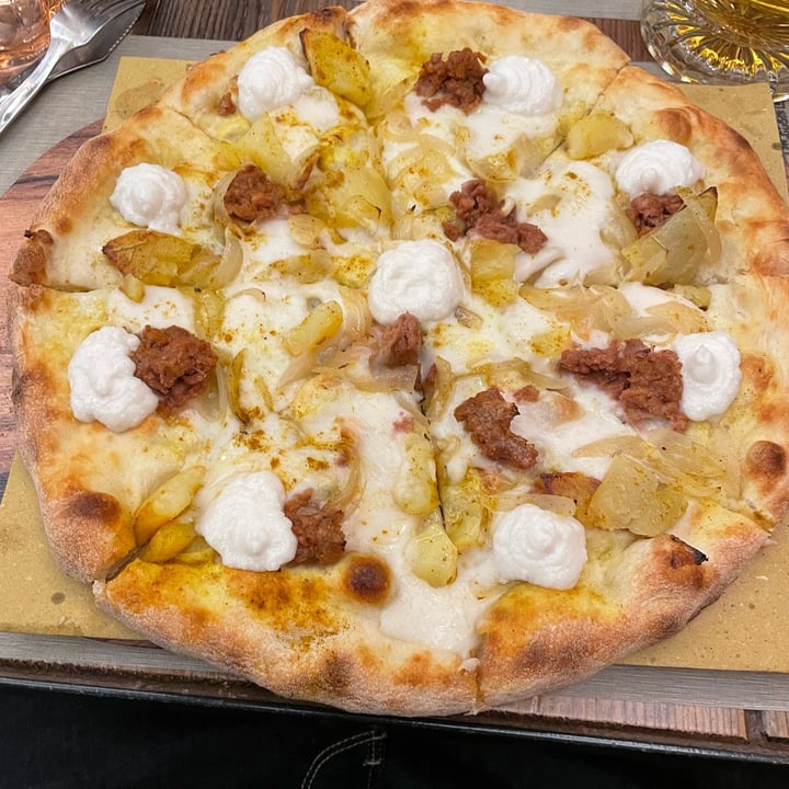 photo of Rifugio Romano Pizza Orientale shared by @wisecow44 on  09 Nov 2023 - review