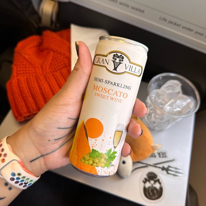 GRANVILLA Semi-Sparkling Moscato Sweet Wine Review | abillion