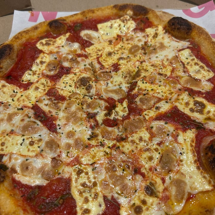 photo of Angolo pizza napolitana vegana Formaggi shared by @zullybee on  08 Oct 2025 - review