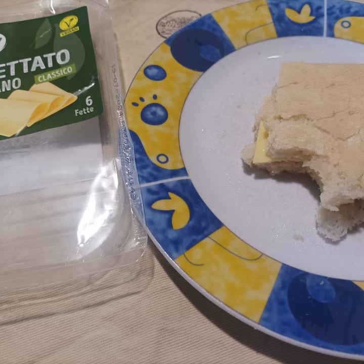 photo of Vairy affettato vegano shared by @silviascanavacca on  15 May 2024 - review