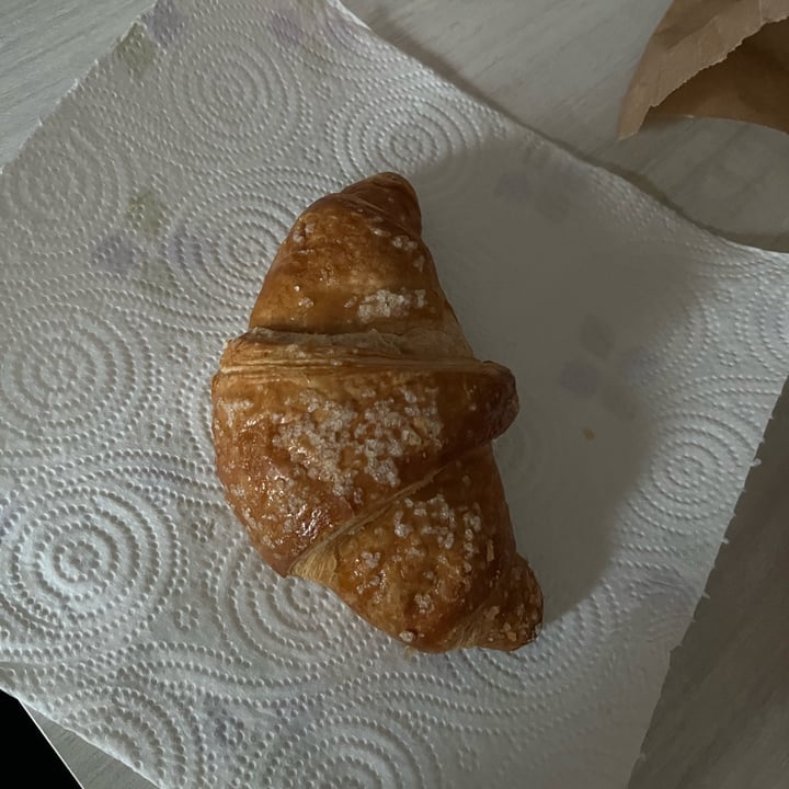 photo of Emisfero Croissant 🥐 vegano shared by @malegria on  15 Apr 2024 - review