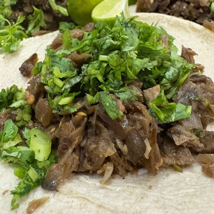 photo of Empathy vegan food Birria Y Consome Vegano shared by @eypurrr on  03 Jun 2025 - review