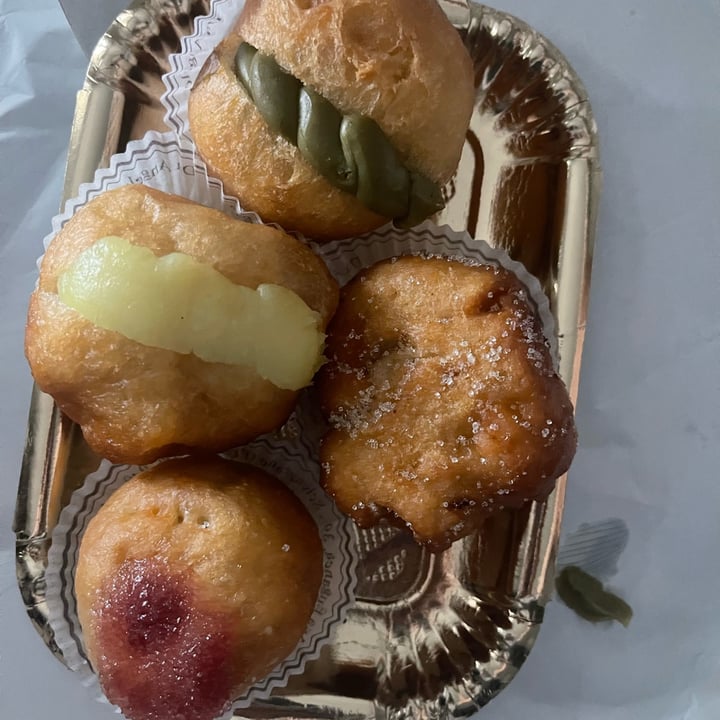 photo of Pastry by Angelo Frittelle vegane 🌱 shared by @venturahighway on  11 Feb 2024 - review