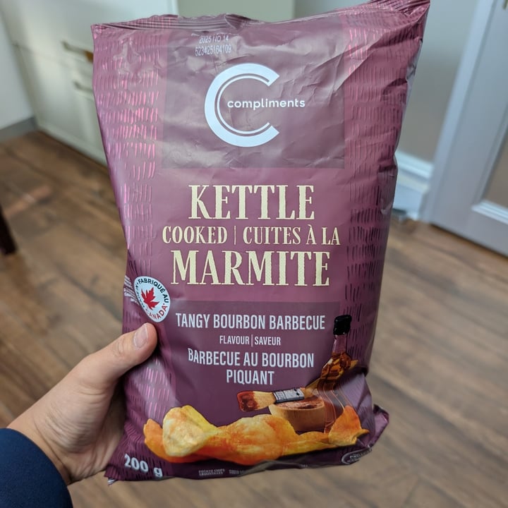 photo of Compliments Kettle Cooked Chips Tangy BBQ shared by @all1za on  09 Oct 2025 - review