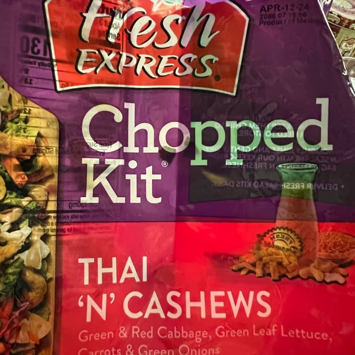 photo of Fresh Express Thai 'n' Cashews shared by @allycat38 on  10 Apr 2024 - review