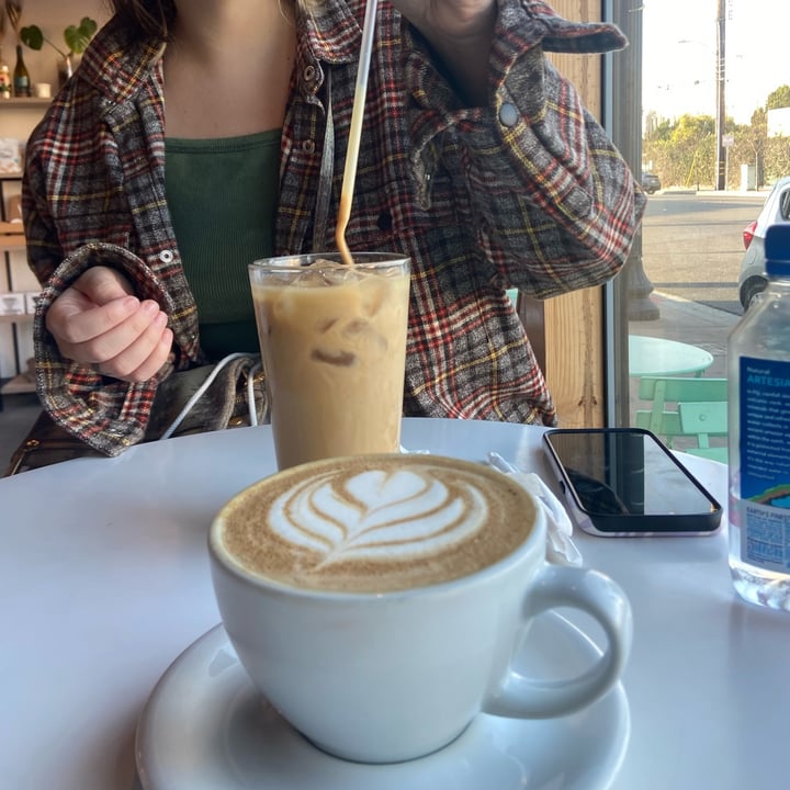 photo of Corridor Flow Oat Dirty Chai shared by @brandonthefruit on  16 Feb 2025 - review