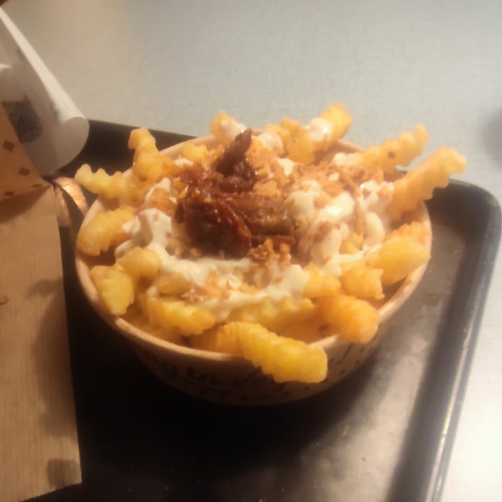 photo of Swing Kitchen Garlic Fries shared by @kinggorilla on  17 Nov 2023 - review