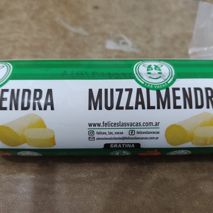 photo of Felices Las Vacas Mozzalmendra shared by @carlamagno on  22 Oct 2023 - review
