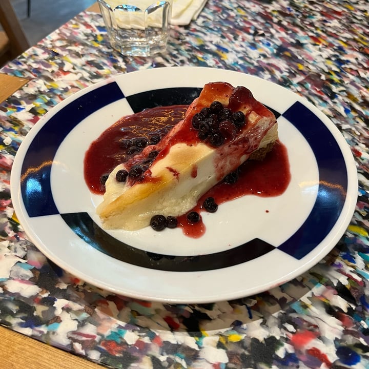 photo of Flax & Kale Trafalgar Tarta De Queso shared by @ces on  02 Sep 2023 - review