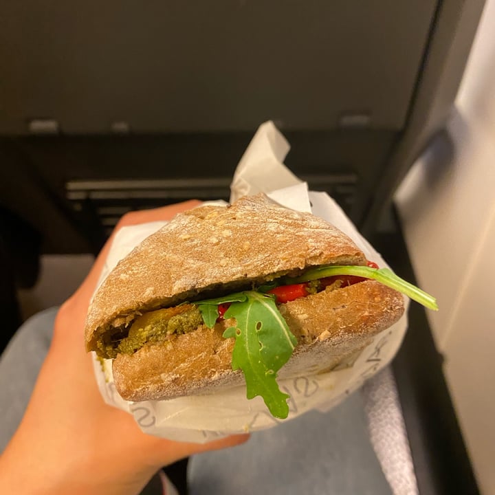photo of Julia's Brodje Verdure shared by @micaanrriquez on  18 Aug 2024 - review
