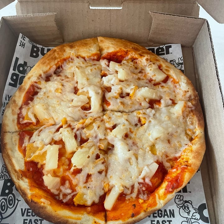 photo of Odd Burger Hawaiin Pizza shared by @smsilly on  05 Jul 2025 - review