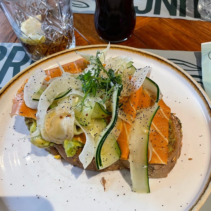 photo of Brunch Republic Padova vegan salmon avocado toast shared by @herbivorelucia on  09 Sep 2025 - review