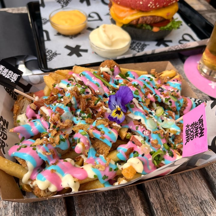 photo of Vegan Junk Food Bar Rainbow Fries shared by @cate111 on  21 Sep 2024 - review