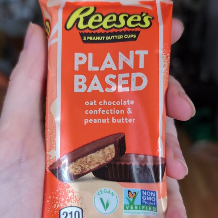 photo of Reese's Plant Based Peanut Butter Cups shared by @kttheveganvixen on  18 Sep 2024 - review