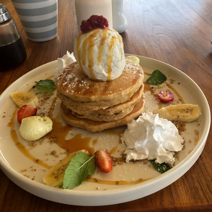 photo of I Am Vegan Babe Cafe Pancakes shared by @rainklau on  01 Mar 2024 - review