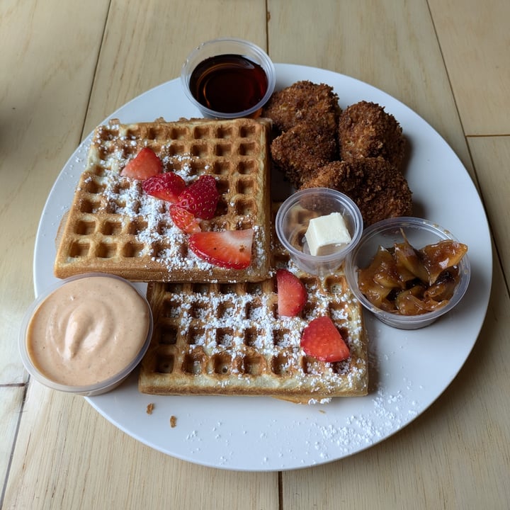 photo of 10th Street Diner Chicken & Waffles with Baked Apples shared by @ghundley on  24 Nov 2024 - review