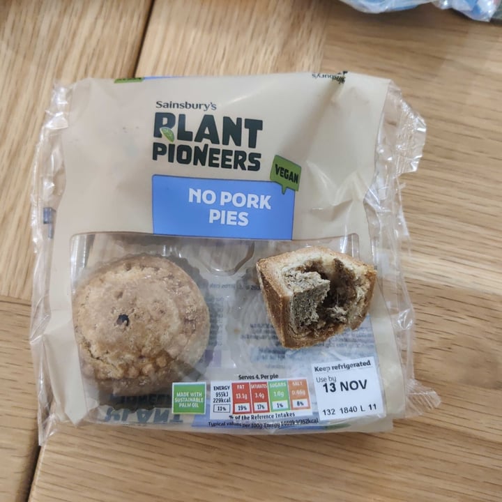 photo of Plant Pioneers 4 snack no pork pies shared by @redwineandchoc on  10 Nov 2023 - review
