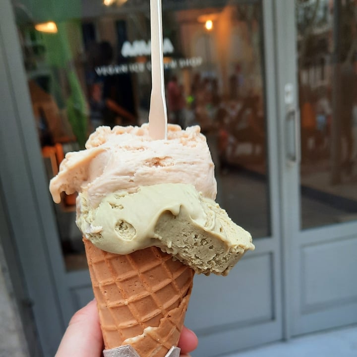 photo of AMMA Gelato pistacho y avellanas shared by @luchitaba on  22 Sep 2023 - review
