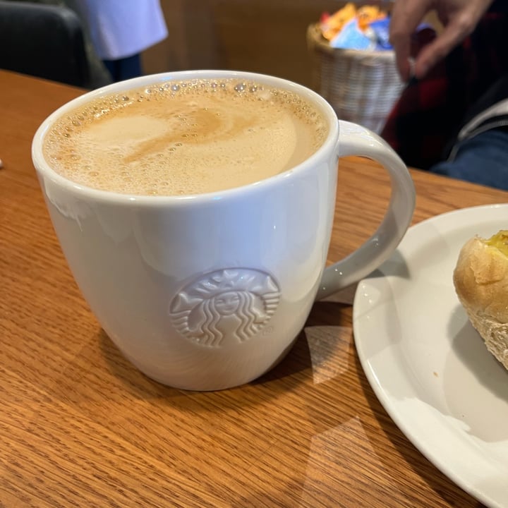 photo of Starbucks Coffee Cinnamon Oat Latte shared by @ameriamber on  03 Mar 2024 - review