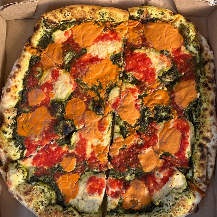 photo of Floralia Pesto Genoa Pizza with Vodka Sauce shared by @bandita on  31 Oct 2023 - review