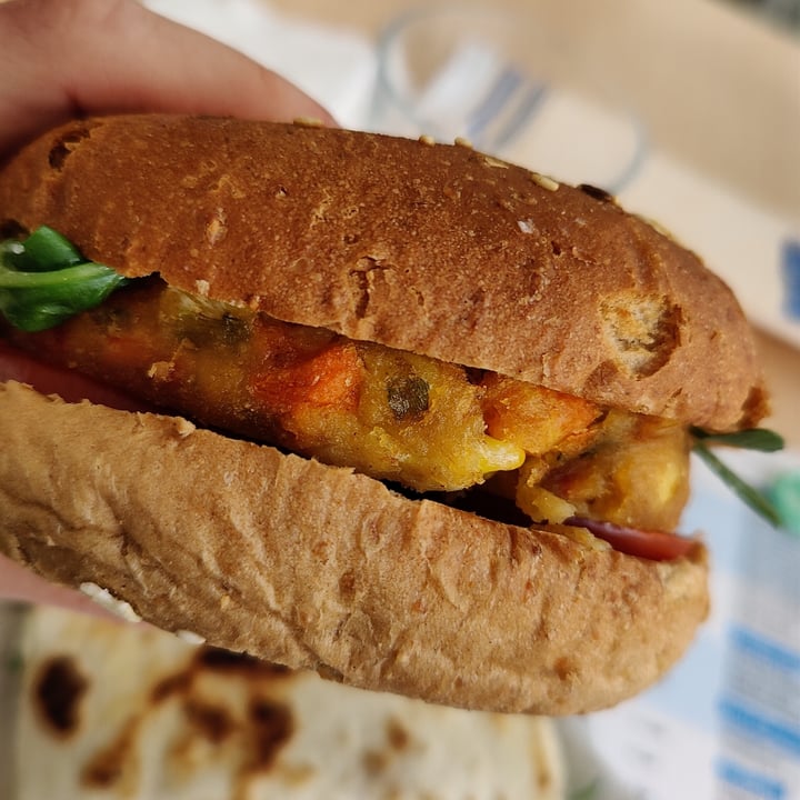 photo of Bar Ristorante Agostini Veggie Burger shared by @alessiavik on  25 Apr 2025 - review