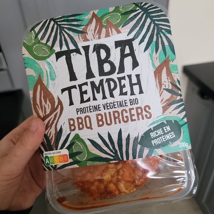 photo of Tiba tempeh BBQ Burgers shared by @charlottecobblepot on  27 Apr 2024 - review