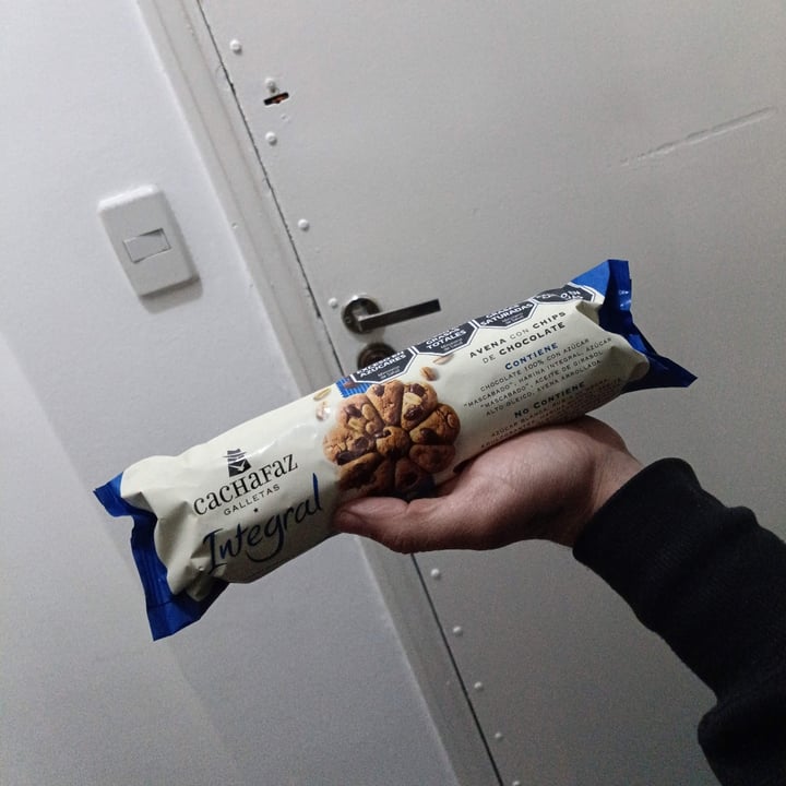 photo of Cachafaz Galletas Integral De Avena Con Chips De Chocolate shared by @veganizandomed on  24 Aug 2025 - review