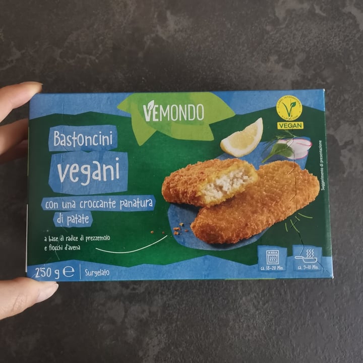photo of Vemondo bastoncini vegani shared by @fl0ra on  02 Jan 2024 - review
