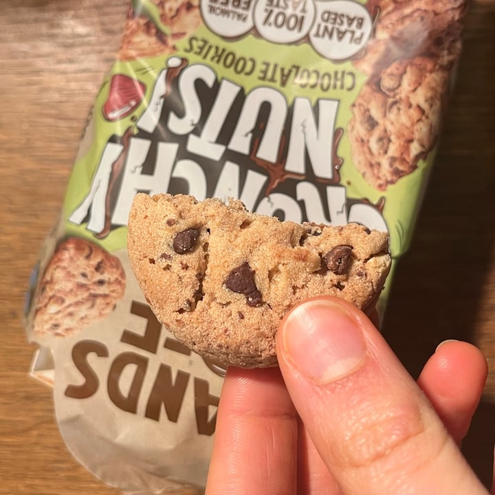 photo of Hands Off My Chocolate Crunchy Nuts shared by @alessiatal on  28 Mar 2024 - review