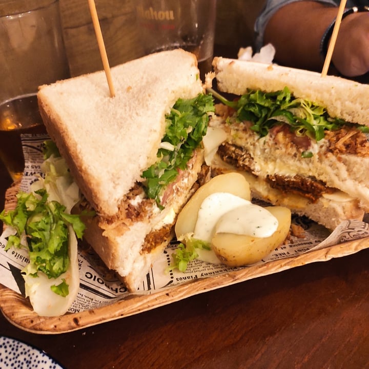 photo of Vegan Rock Sandwich de bacon shared by @fedes on  26 Sep 2023 - review