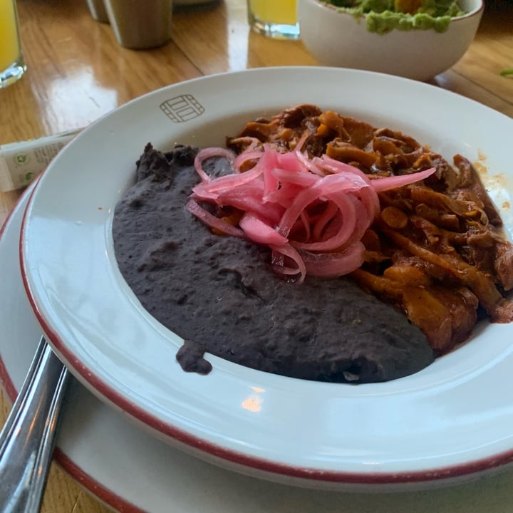 photo of Cervecería Hércules cochinita pibil vegana shared by @happycoconut2004 on  08 Sep 2024 - review