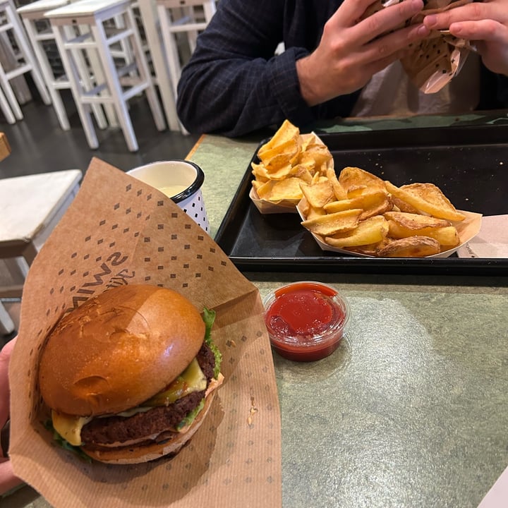 photo of Swing Kitchen - Real Vegan Burger Cheese Burger shared by @ilovegoats on  02 Oct 2025 - review