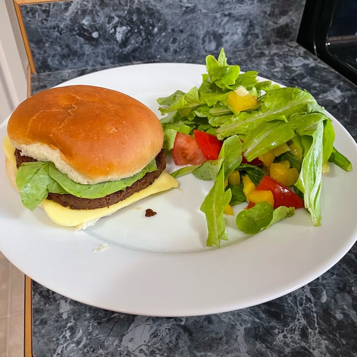 photo of Field Roast Chef's Signature Plant-Based Burgers shared by @smsilly on  20 Aug 2023 - review