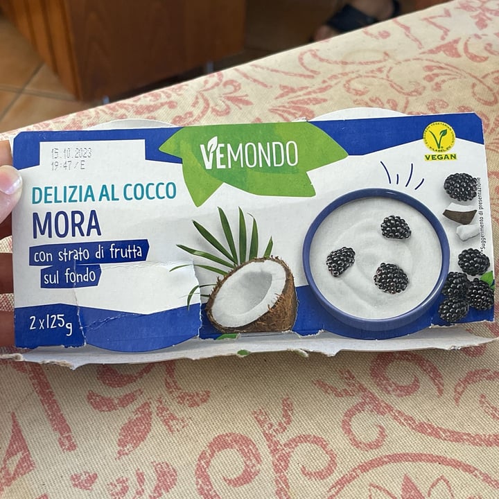 photo of Vemondo delizia al cocco mora shared by @vegpercaso on  24 Sep 2023 - review