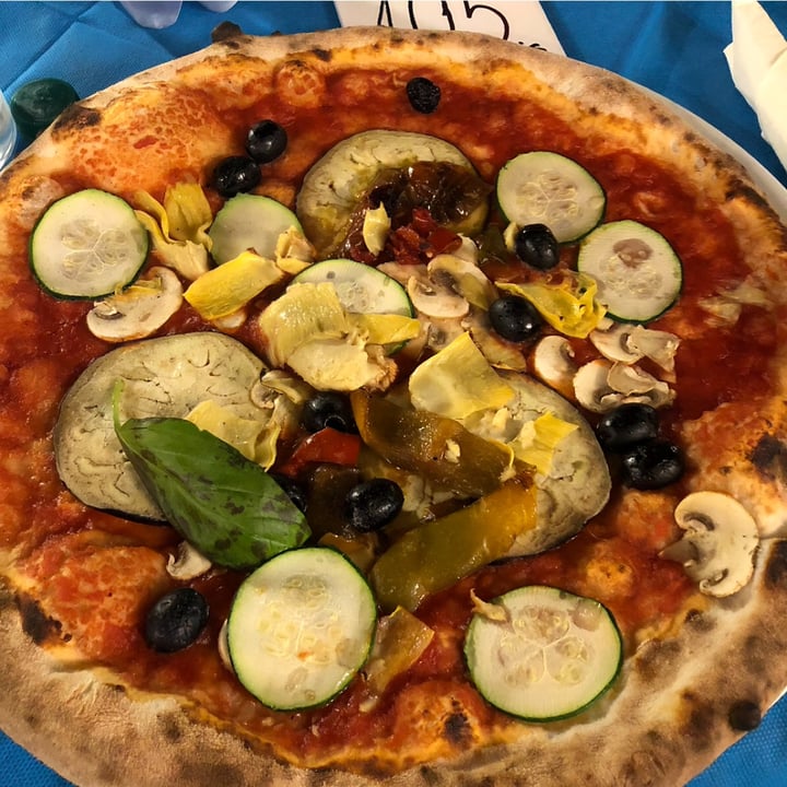 photo of Ristorante Pizzeria La Lampara Capoliveri Pizza con verdure shared by @frappa on  29 Sep 2023 - review