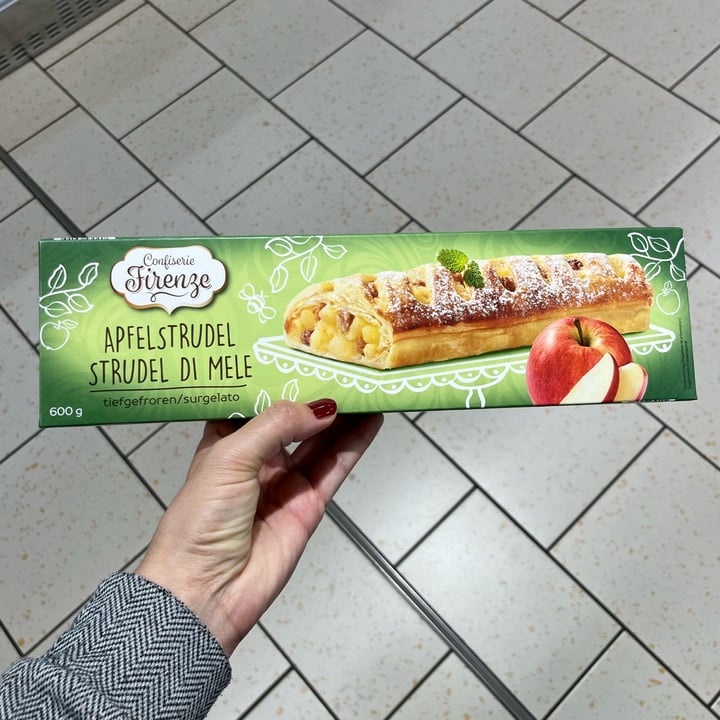 photo of Confiserie firenze Apple Strudel shared by @pattini on  28 Sep 2023 - review