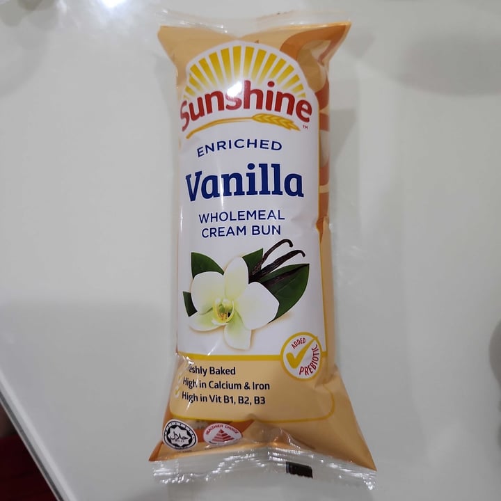 photo of Sunshine Bakeries  vanilla wholemeal cream bun shared by @ahmei on  23 Aug 2024 - review