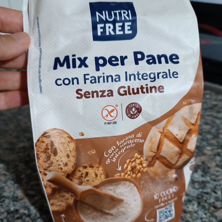 photo of Nutri free Mix per pane con farina integrale shared by @elyyveg on  05 Aug 2024 - review