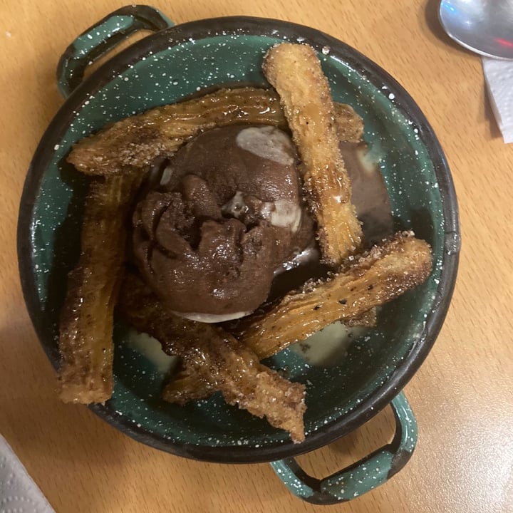 photo of Dalia Plant Power . Mex Churros con helado shared by @bebo9929 on  27 Apr 2024 - review