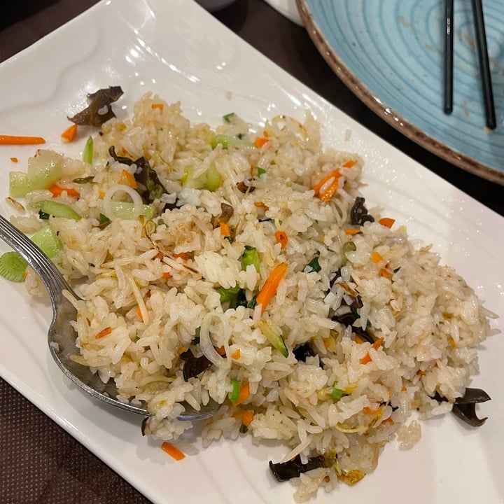 photo of Ristorante Cinese Delizie 小食堂 Chaulafan Arroz Vegano shared by @alondrask on  02 Jun 2024 - review