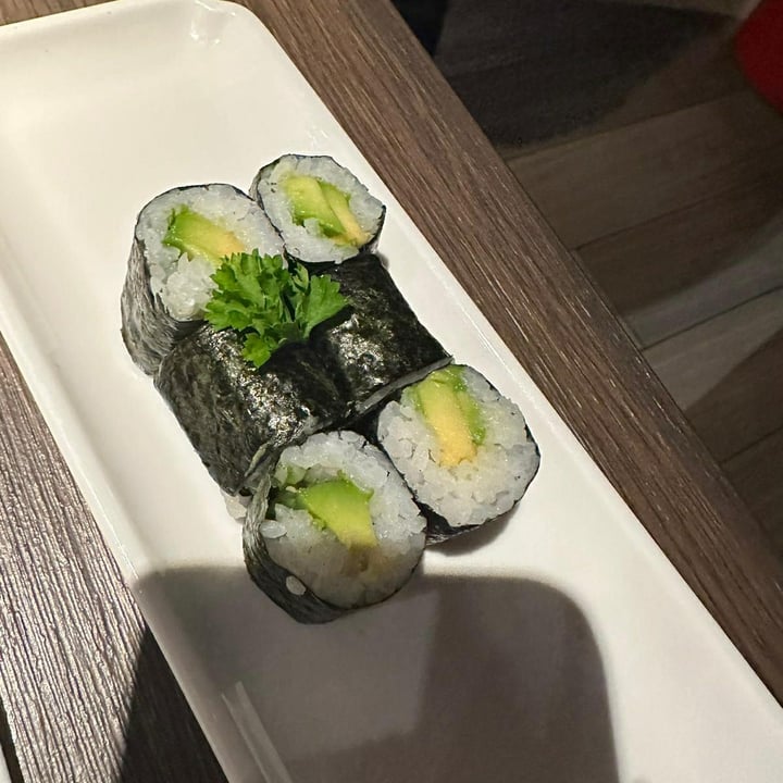 photo of Dinzu Capena Hosomaki Avocado shared by @francescapar on  27 Mar 2024 - review