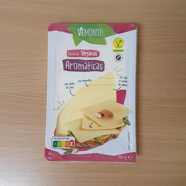photo of Vemondo Lonchas veganas aromáticas shared by @fivefeetvegan on  13 May 2024 - review