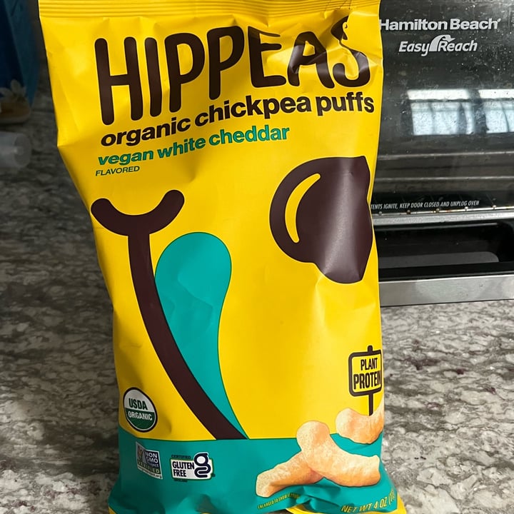 photo of Hippeas Vegan White Cheddar Organic Chickpea Puffs shared by @emmamolteni on  08 May 2024 - review
